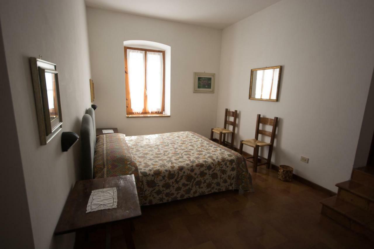Casa Dei Lecci Lejlighed Foligno Eksteriør billede