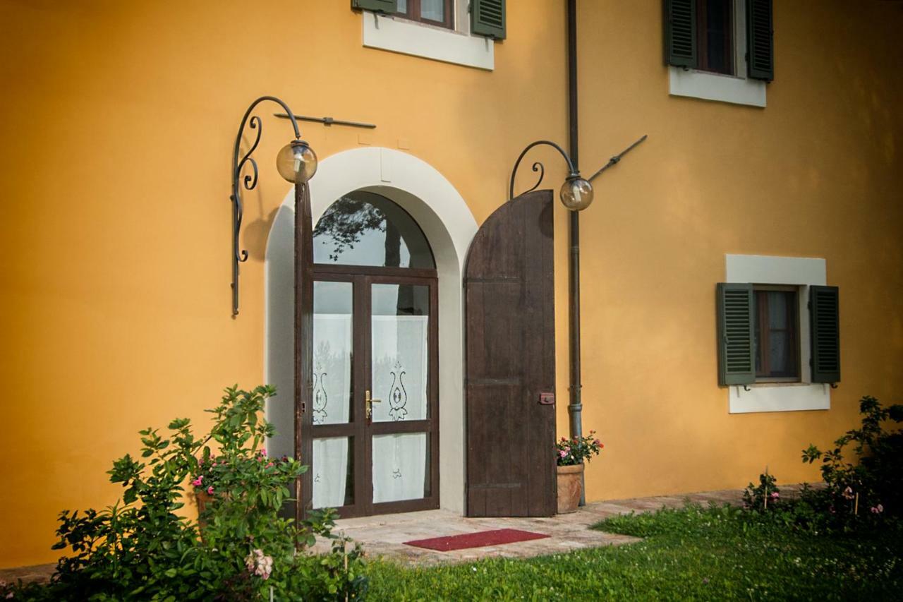 Casa Dei Lecci Lejlighed Foligno Eksteriør billede